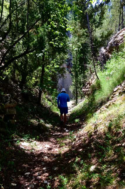 Lumbarda: Half-Day Kayaking and History with Wine delight - Vrnik Quarries and the Island Story of Stone Cutting