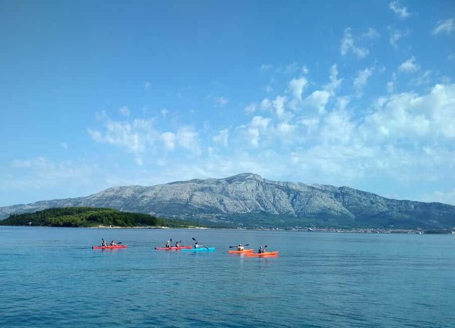 Lumbarda - Sunset Kayak Tour with a Picnic - Wine and Sweets - Old Town on a Quarry Island: History You Can Walk Off the Water