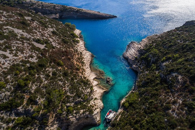Luxury Blue Cave & 5 Islands Tour from Split - Hvar from 15:00 to 17:00: make two hours count