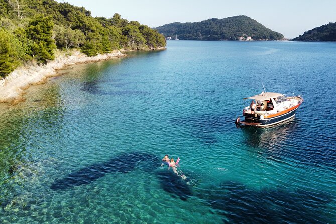 Luxury Elaphite Islands half day Cruise with lunch Apreamare - Lopud Island’s Beach Break and Village Wandering