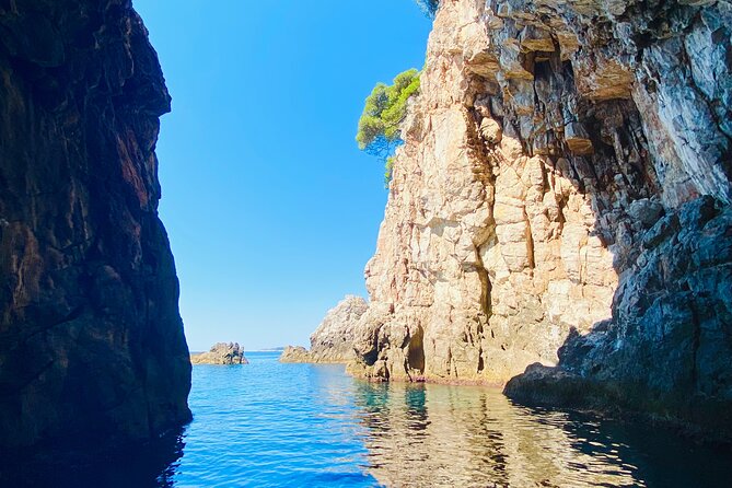 Luxury Private Boat Tour to Elaphiti Islands - Price per group: what $862.86 buys you
