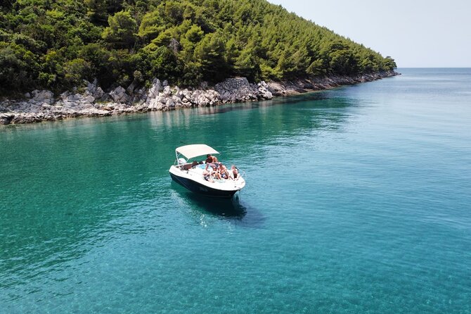 Luxury Private Speedboat Tour Islands & Blue Cave - Skipper Luka and why flexibility matters on the water