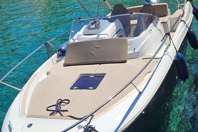 Luxury Private Speedboat Tour Islands & Blue Cave - Price and value: what $347.69 per group really means
