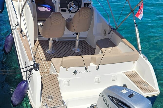Luxury Private Speedboat Tour Islands & Blue Cave - Should you book Luxury Private Speedboat Tour Islands and Blue Cave?