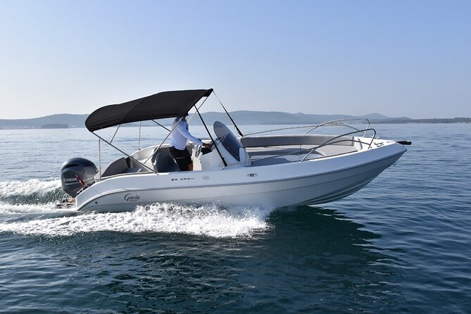 Magic Private Boat Tour from Split - Meeting at Trg Franje Tuđmana 1 and getting settled fast
