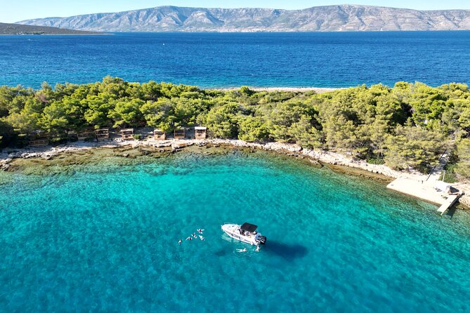 Makarska: 3-Island Speedboat Tour with Cave and Blue Lagoon - Brač’s quieter swim stop at Žirje Beach
