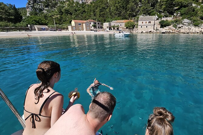 Makarska: 3 Island Speedboat Tour with Little Blue Cave & Lagoon - Stop by Stop: Pokrivenik, Little Blue Cave, and the Hvar Break