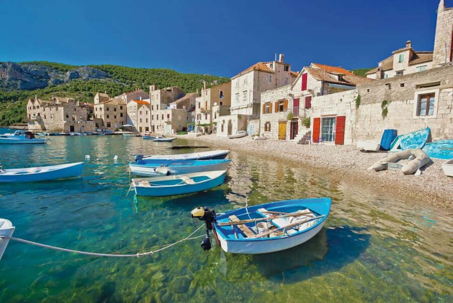 Makarska: 5-Islands Tour, Blue Cave, Vis, Hvar & Brač - Entering Biševo Blue Cave, expect light and a queue