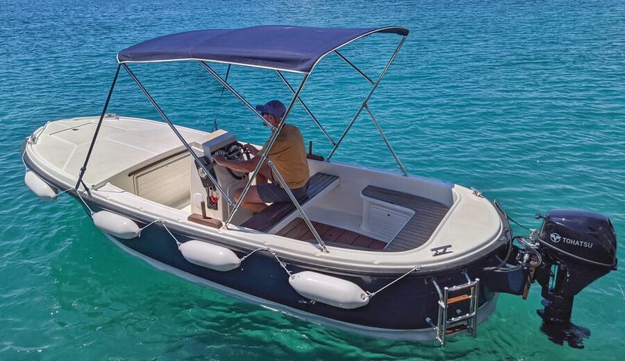 Makarska: Discover coastal area with Betina 500 - How Far You Can Go: Brela to Podgora, and the Island Rule