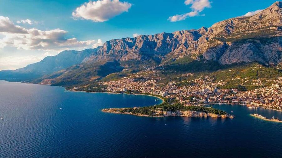 Makarska: Discover coastal area with Betina 500 - Where You Start at Hops Bar, and How the Day Gets Going