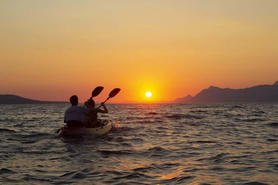 Makarska: Guided Sea Kayaking Tour with Snorkeling Stop - Key Things That Make This Kayaking Tour Worth Your Time