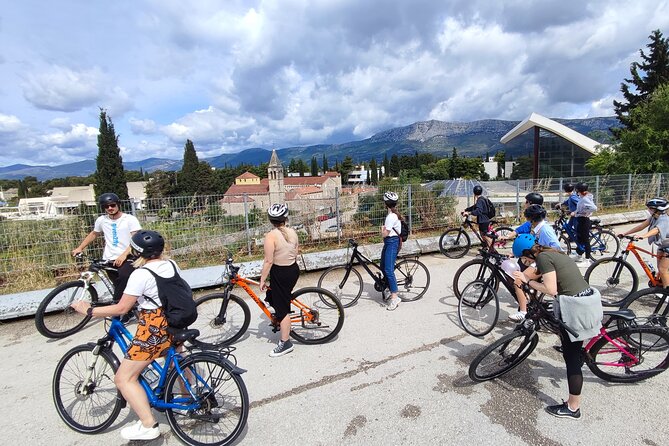 Marjan Park & Split City Bike Tour - Diocletian’s Palace Area: Riva Promenade to Ancient Walls