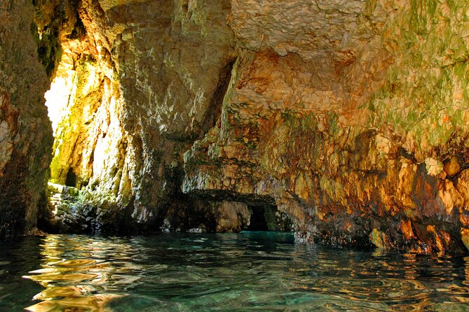 Medulin -Kamenjak 5h boat trip with lunch & drinks on Sandra Boat - Key highlights at a glance
