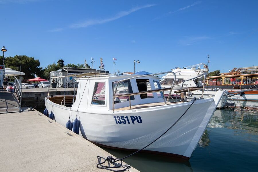 Medulin: Private Boat Tour with Captain - A Private Half-Day Around Medulin and the Outer Islands