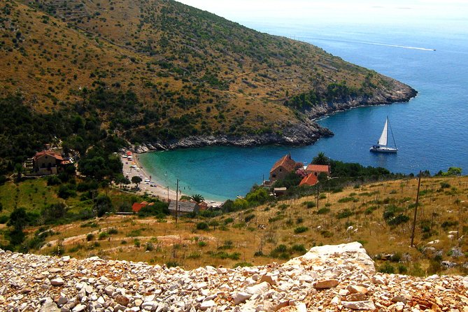 Mesmerizing Hvar speed boat tour with optional wine tasting - Your 6-hour Hvar RIB day, and why the timing works