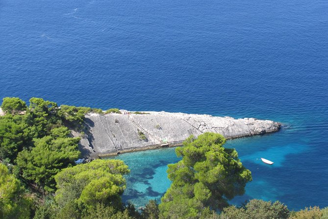 Mesmerizing Hvar speed boat tour with optional wine tasting - Green Lagoon snorkeling: the water time you will plan around