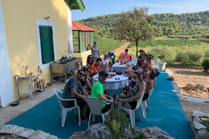 Military and Island tours - Pickup in Vis town and Komža, and why the meeting point matters