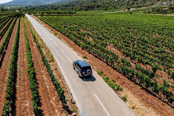 Military Tour - Meeting up in Vis and getting around by jeep