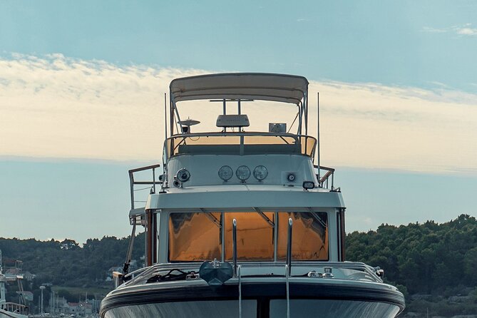 Mljet Island National park Yacht Excursion from Korcula Island - Lunch on the yacht: the part that makes the day feel complete