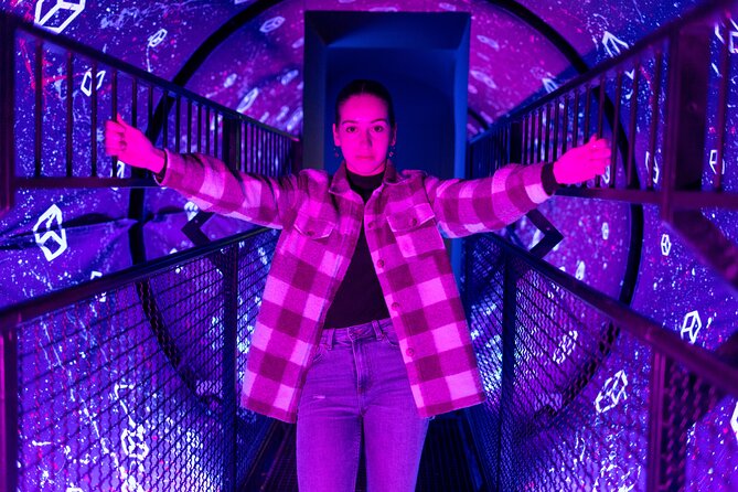 Museum of Illusions Zagreb - What you’ll see inside: upside room, bottomless pit, smart playroom