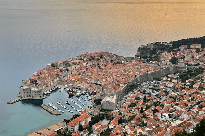 OLD CAR DUBROVNIK private sightseeing tour - From Pile Gate to the Croatian War of Independence memorial