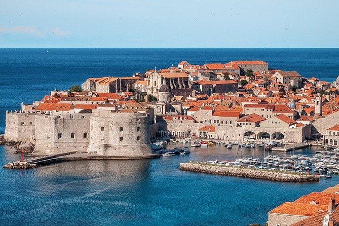 Old Town Secrets Walking Tour - Stop 4: Rector’s Palace, Prison, Treasury, and the Odd Logic of Power