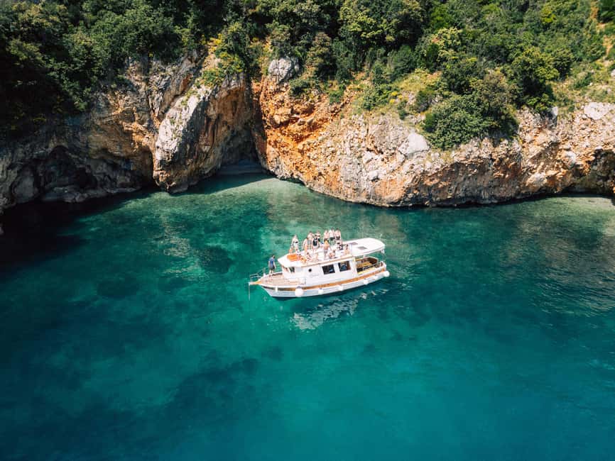 Opatija: Private Cres Island Boat Tour - From Opatija Riviera to Cres: the smooth route to your first swim