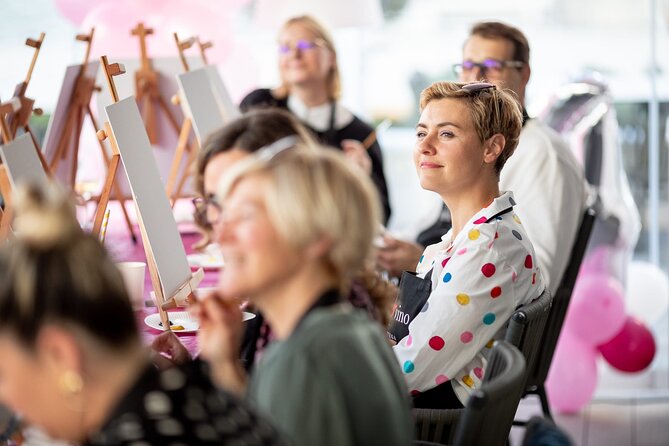 Painting party at Art Bottega - Paint & Wine Studio in Zagreb - Instruction style and language support in Zagreb
