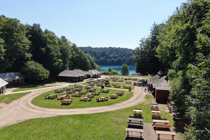 Plitvice Lakes Day Tour from Rijeka, Simple & Safe - Route B (4 km) vs Route C (8 km): choosing your walking day