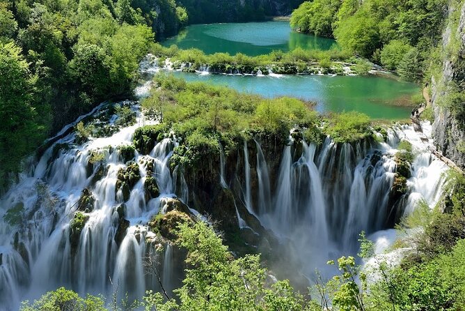 Plitvice Lakes Day Tour from Rijeka, Simple & Safe - At the Park Gate: tickets, routes, and how the visit flows