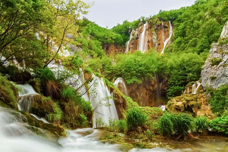 Plitvice Lakes: Guided Walking Tour with Train and Boat Ride - Picking the right tour length for your day