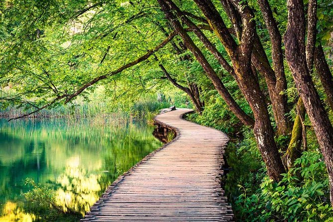 Plitvice Lakes National Park: Day Trip from Omiš - Veliki Slap, Croatia’s highest cascade, up close
