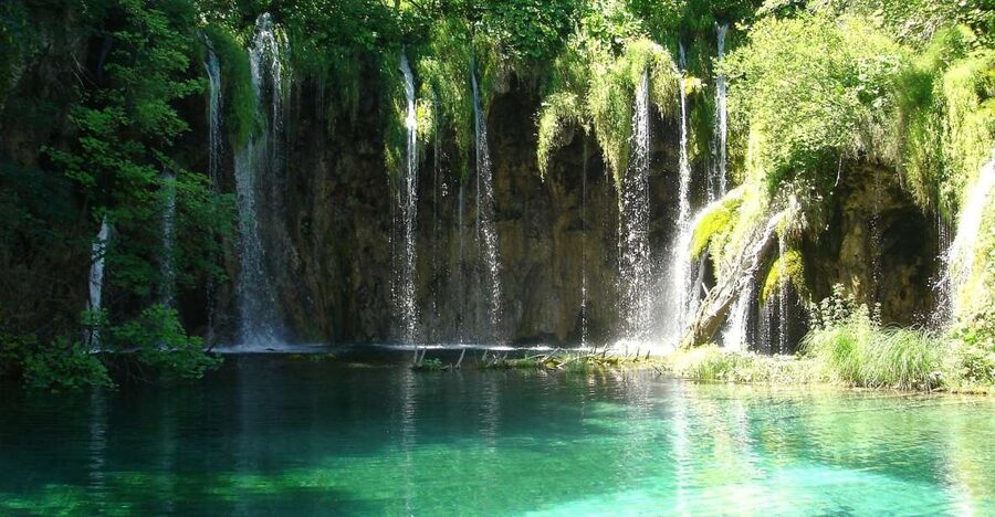 Plitvice Lakes National Park: Private Tour from Zadar - Plitvice Lakes, UNESCO falls, done in a way that feels easy