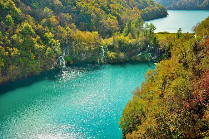 Plitvice Lakes National Park Tour from Zadar - Entering Plitvice: Your First Big Walk and Why It’s Worth It