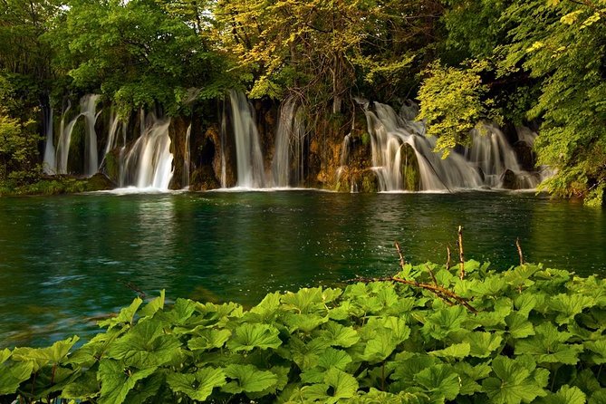 Plitvice Lakes Private Guided Walking Tour - The Route Feeling: A Circular Walk With Boats and a Train