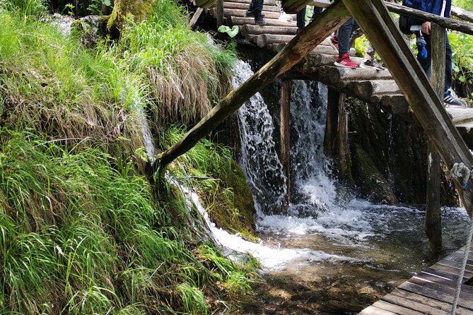Plitvice Lakes&Rastoke Day Trip from Zagreb (5 h at the Lakes) - Entrance tickets and queues: what you should expect on arrival