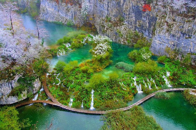 Plitvice Lakes Small Group Tour Ecco from Split or Trogir - Plitvice Lakes Wooden Paths, Waterfalls, And A Boat That Changes The View