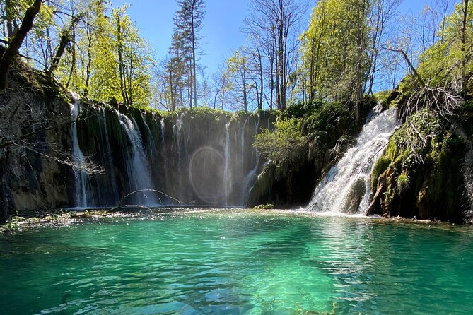 Plitvice private tour driver + guide up to 8 ppl from Zadar - Tickets and the €40 per person admission reality