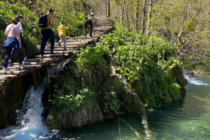 Plitvice private tour driver + guide up to 8 ppl from Zadar - Comfort for up to 8: why private is good value here