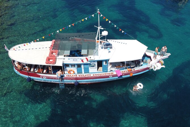 Podstrana and Jesenice, Boat trip to Brač and Šolta with lunch - How this Brac and Solta boat trip feels in real life
