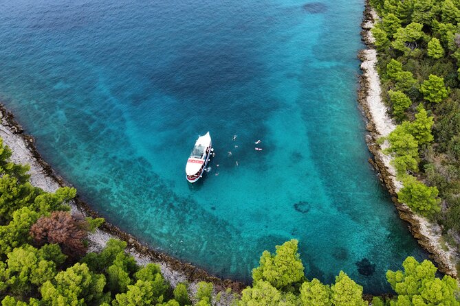 Podstrana and Jesenice, Boat trip to Brač and Šolta with lunch - Necujam swim stop: a longer water window to reset