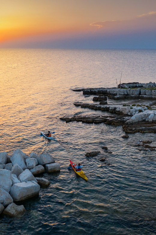 Poreč: Sea Kayaking Sunset Tour - The 150-minute flow: setup, paddling, a coastal break, then sunset at the horizon