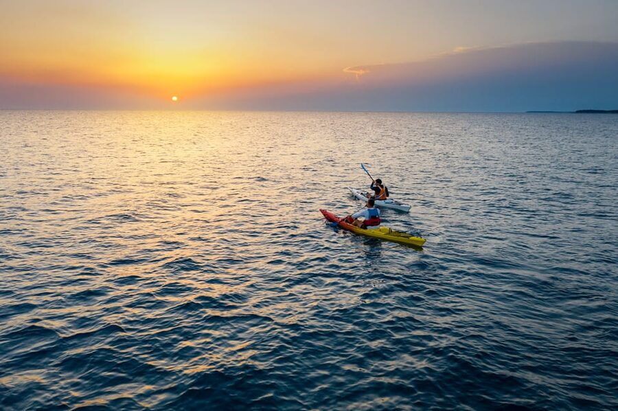 Poreč: Sea Kayaking Sunset Tour - Pickup and meeting points around Poreč: plan for the easy option