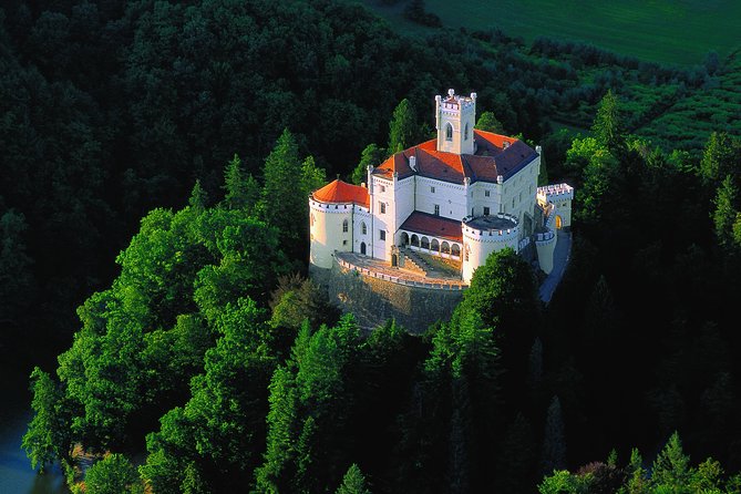 Prehistoric & Medieval Croatia Tour - Zagreb pickup, minivan comfort, and meeting point reality