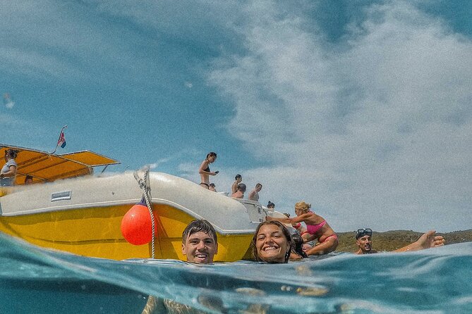 Private 4 islands tour (Golden Horn, Hvar, Pakleni islands, Šolta) - Price and value for up to 12 in a private boat