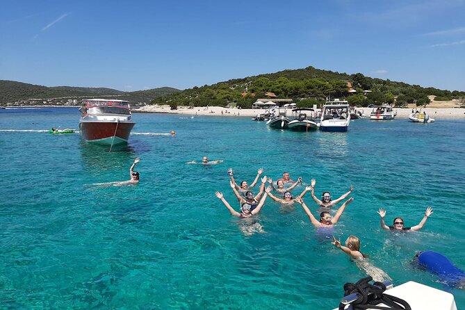 Private Blue Lagoon and UNESCO town Trogir 5h Boat Tour for 12 - Trogir in one hour: what you can realistically do