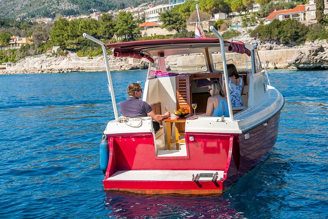 Private boat tour- explore the islands, find hidden caves and try snorkelling - Drinks on the water: how the alcohol part works