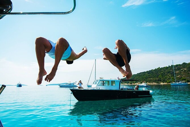 Private boat tour for small groups to Blue Lagoon and Solta Island - Stop 3: Cruising Solta for hidden bays and time on the water