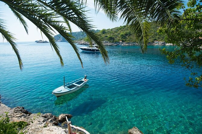 Private boat tour for small groups to Blue Lagoon and Solta Island - Stop 5: Nečujam Bay and the old shipwreck stop
