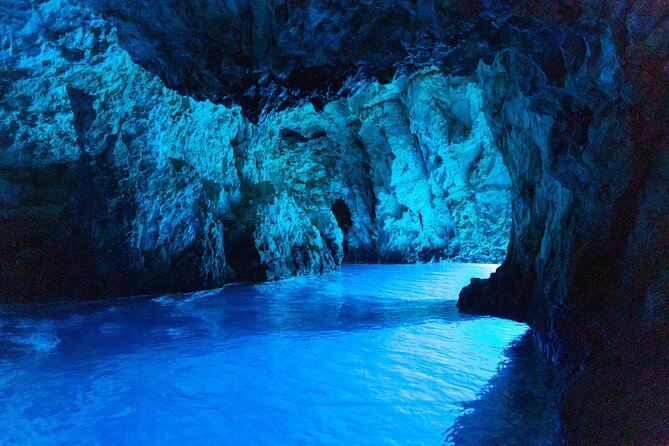 Private Boat Tour from Hvar - Blue and Green cave, Vis, and the Pakleni islands - Meeting in Hvar, then looping back to the same spot
